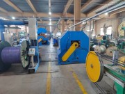 Exploras la benefiti di Fiber Optic Cable Interneto por Hemo e Businessi